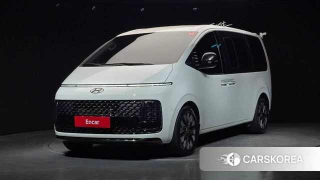 Hyundai Staria 2021 Белый из Кореи