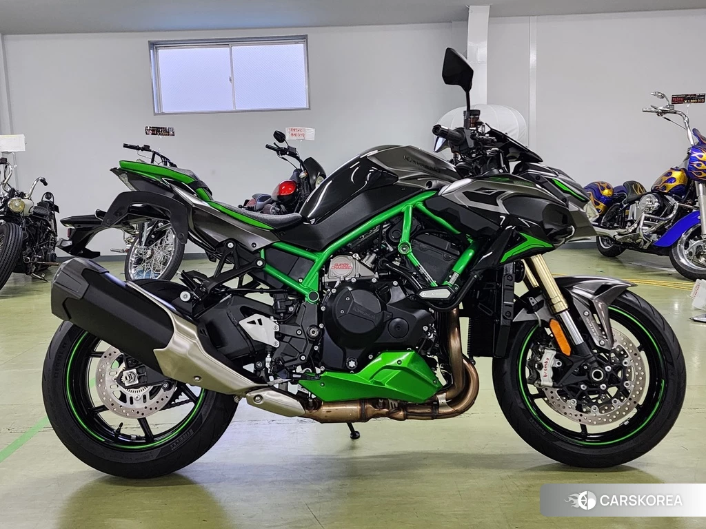 Проданный Kawasaki Z H2 2023 из Японии