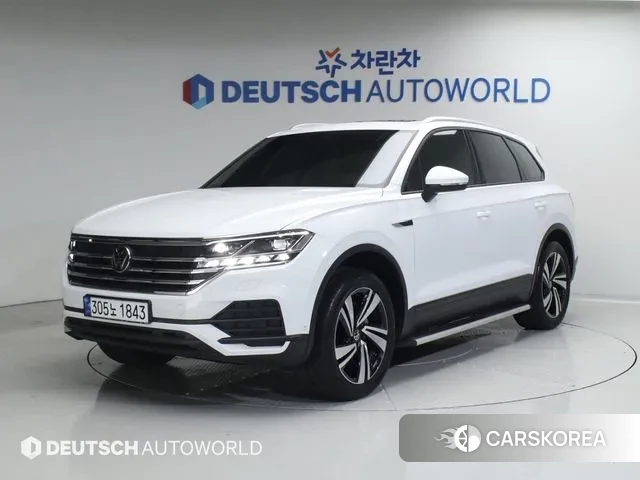 Volkswagen Touareg 3rd generation 2023 Белый из Кореи