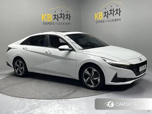 Hyundai Avante (CN7) 2021 Белый из Кореи