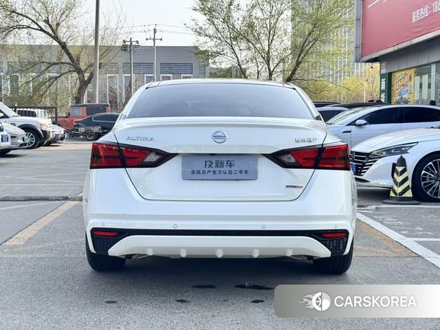Nissan Teana 2022 Белый из Китая