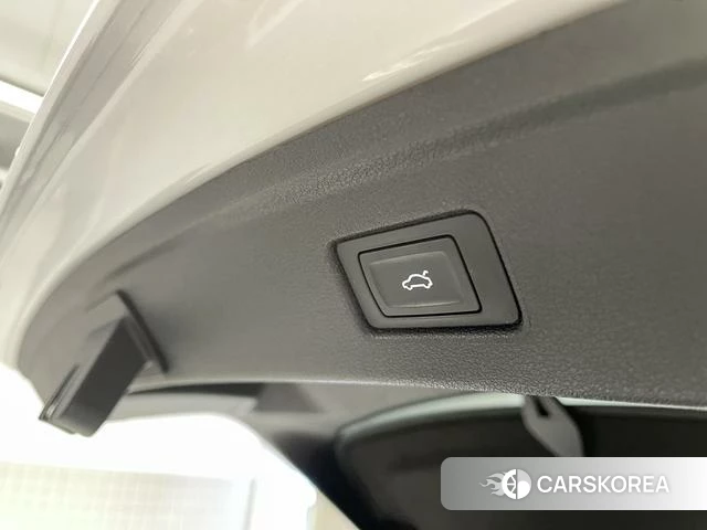 Audi A5 2021 Белый из Китая