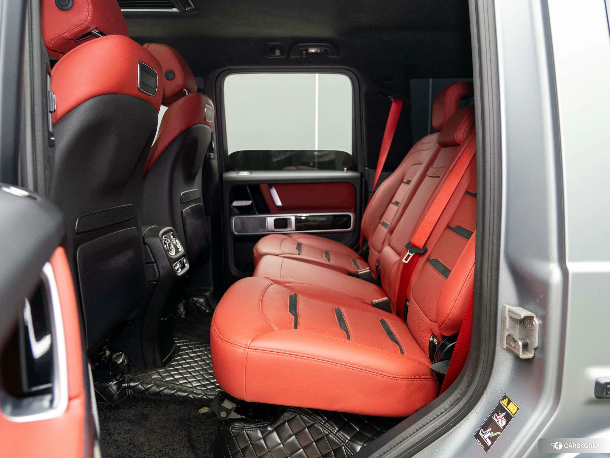 Mercedes-Benz AMG G-Class 2023 Серебристо-серый из Китая