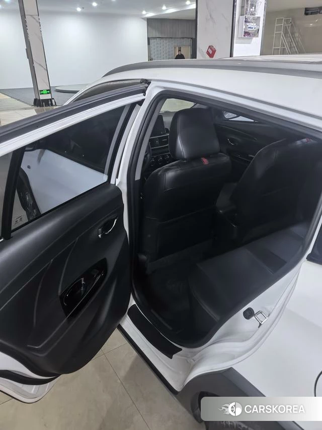 Toyota YARIS L Zhixuan 2022 Белый из Китая