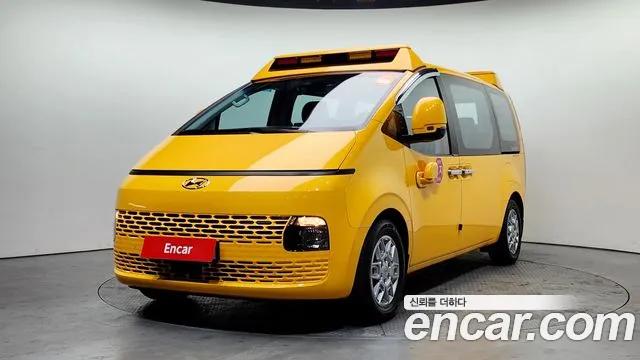 Hyundai Staria 2022 Желтый из Кореи