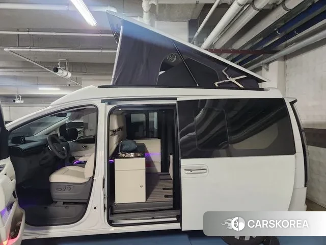 Hyundai Staria 2023 Белый из Кореи