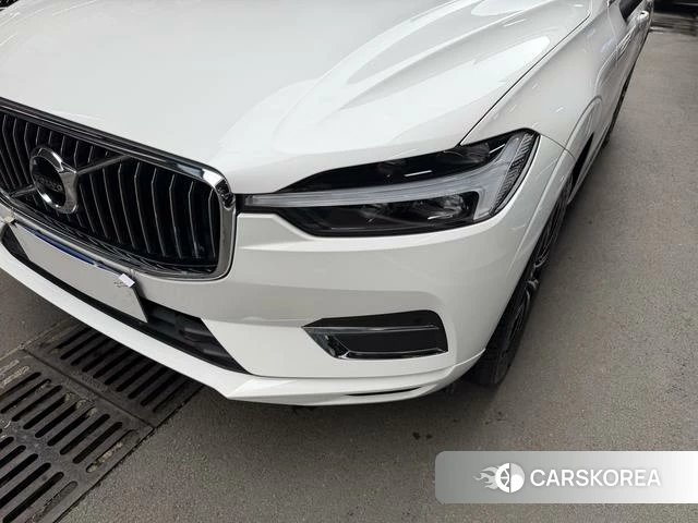 Volvo XC60 2021 Белый из Китая