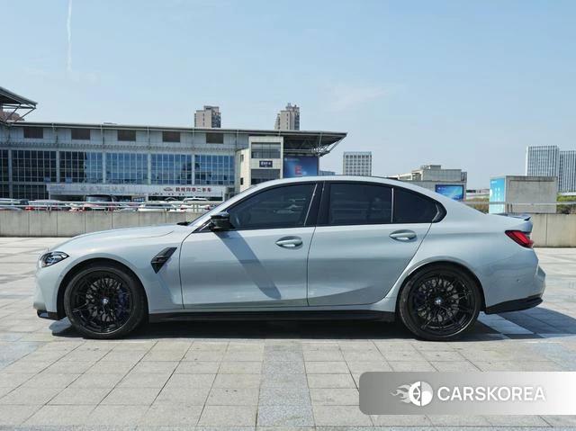 BMW M3 2024 Серебристо-серый из Китая