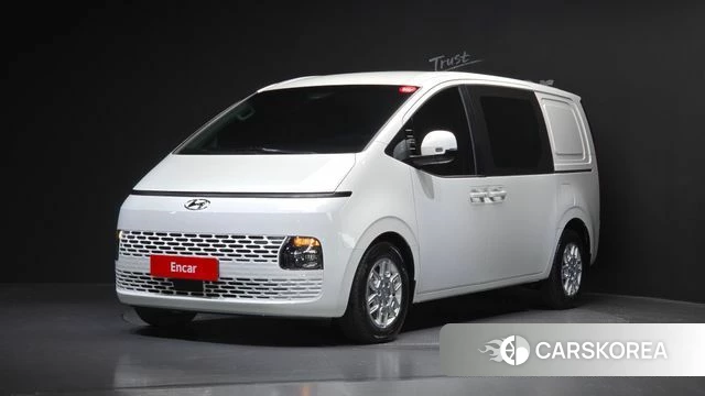 Hyundai Staria 2023 Белый из Кореи