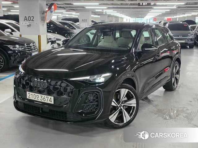 Audi Q5 (80A) 2025 Черный из Кореи