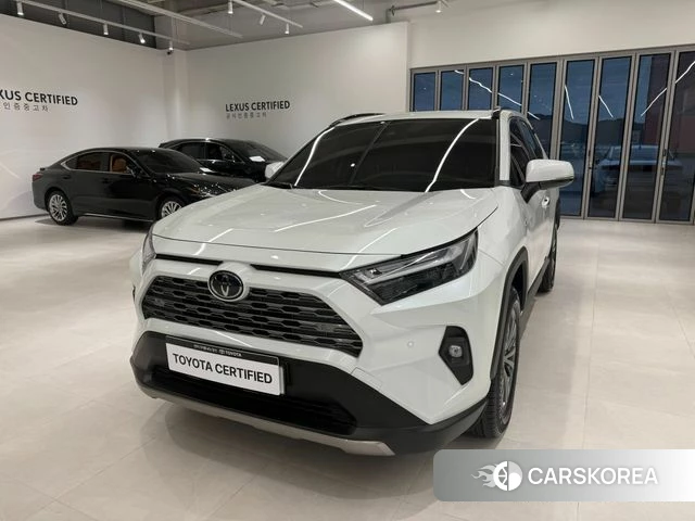 Toyota RAV4 5th Generation 2025 Белый из Кореи
