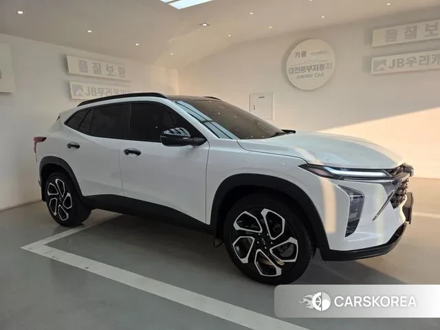 Chevrolet (GM Daewoo) Trax Crossover 2023 Белый из Кореи