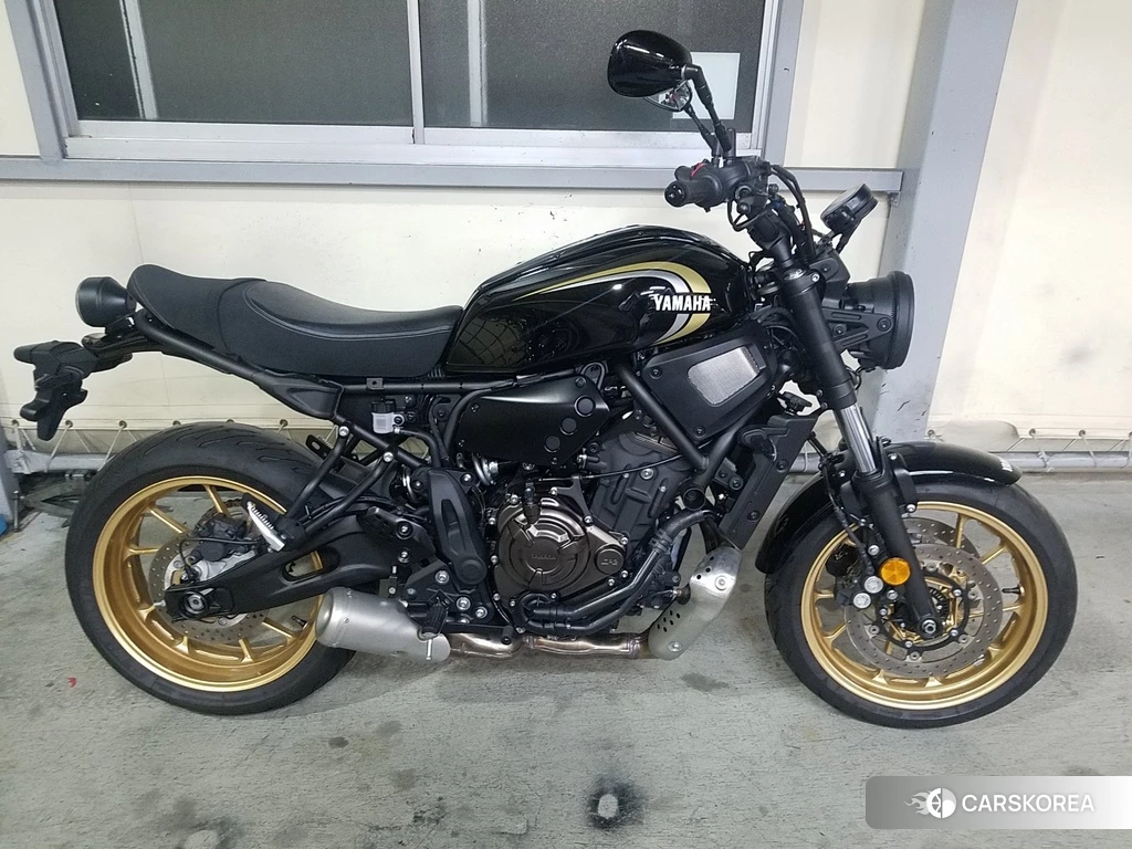 Проданный Yamaha XSR700 2023 из Японии