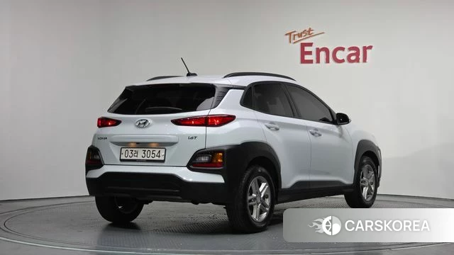 Hyundai Kona 2018 Белый из Кореи