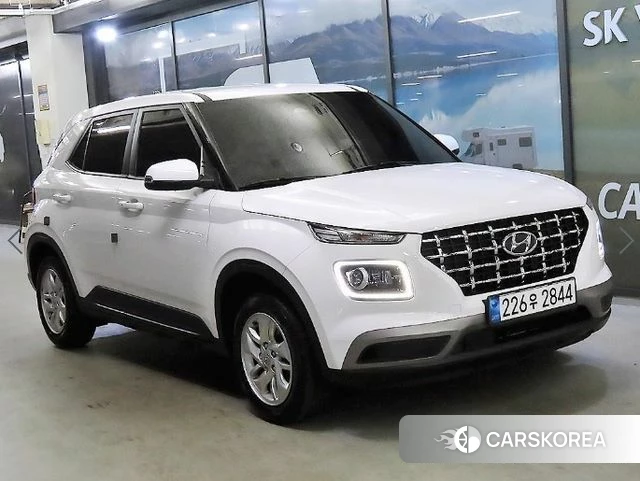 Hyundai Venue 2023 Белый из Кореи