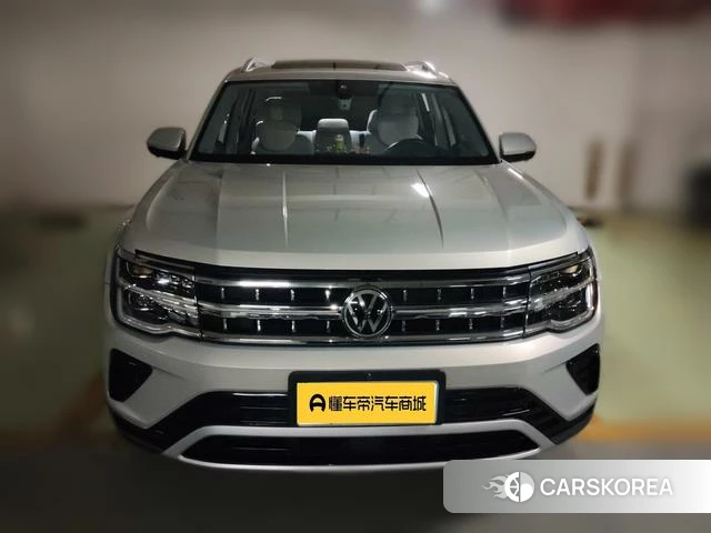 Volkswagen Tourang 2021 Серебристо-серый из Китая