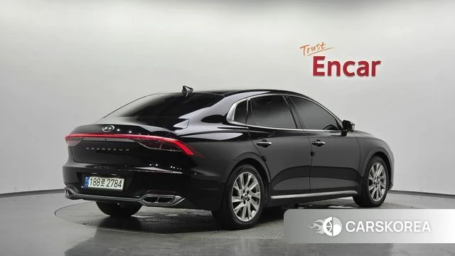 Hyundai The New Grandeur IG Hybrid 2022 Черный из Кореи