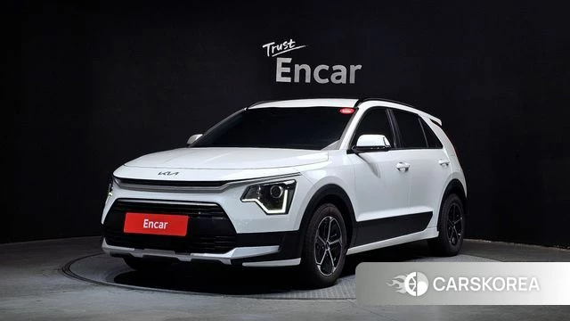 Kia Di Ol Nu Niro 2024 Белый из Кореи