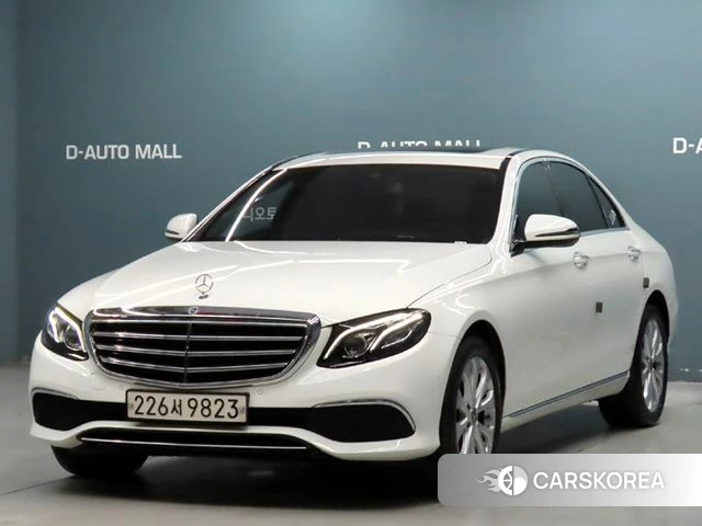 Mercedes-Benz E-Class W213 2020 Белый из Кореи