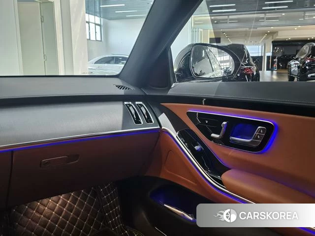 Mercedes-Benz S-class 2022 Черный из Китая