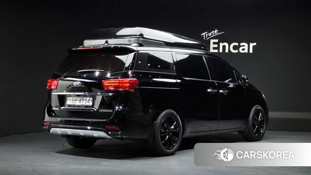 Kia The New Carnival 2018 Черный из Кореи