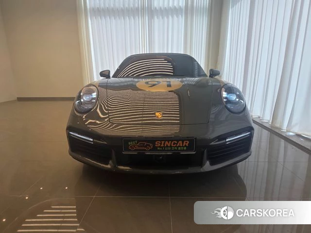 Porsche 911(992) 2023 Темно-зеленый из Кореи