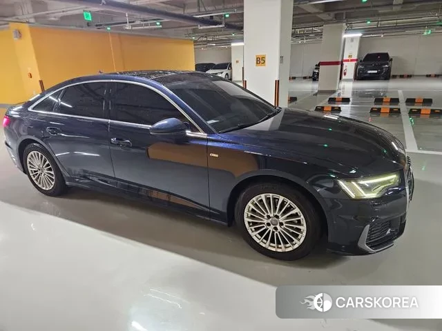 Audi A6 (C8) 2020 Синий из Кореи