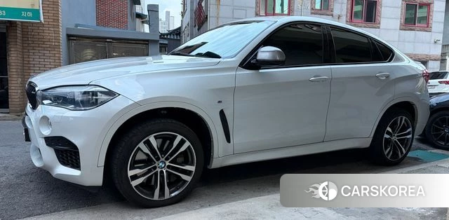 BMW X6 (F16) 2018 Белый из Кореи