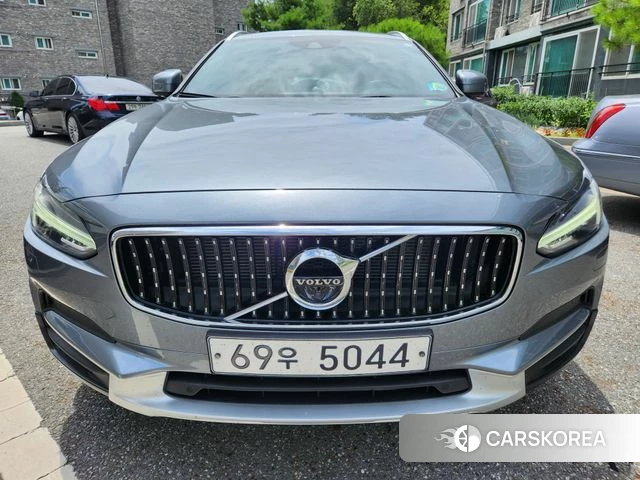 Volvo V90 Cross-Country 2018 Серый из Кореи