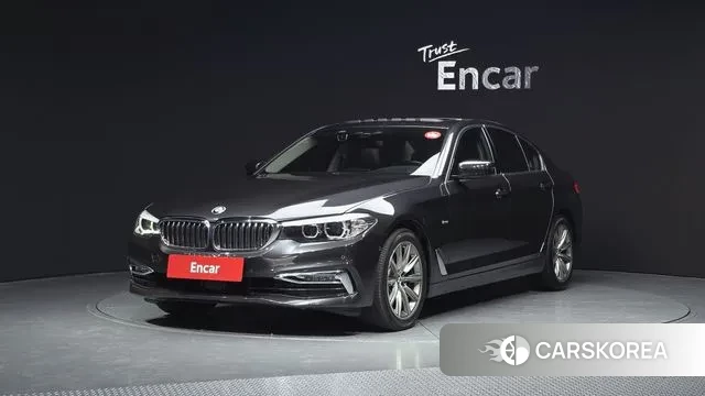 BMW 5 Series (G30) 2018 Серый из Кореи