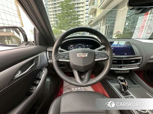 Cadillac CT5 2023 Белый из Китая