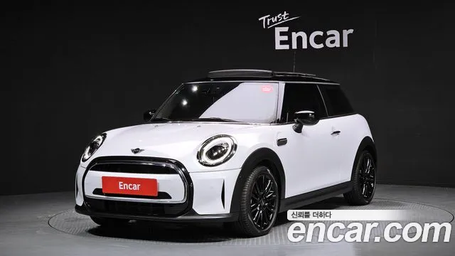 Mini Cooper 2023 Белый из Кореи