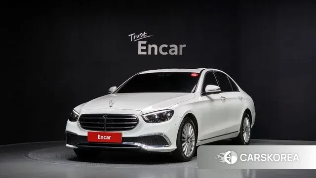 Mercedes-Benz E-Class W213 2021 Белый из Кореи
