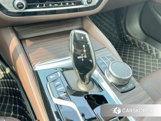BMW 5 series 2021 Черный из Китая