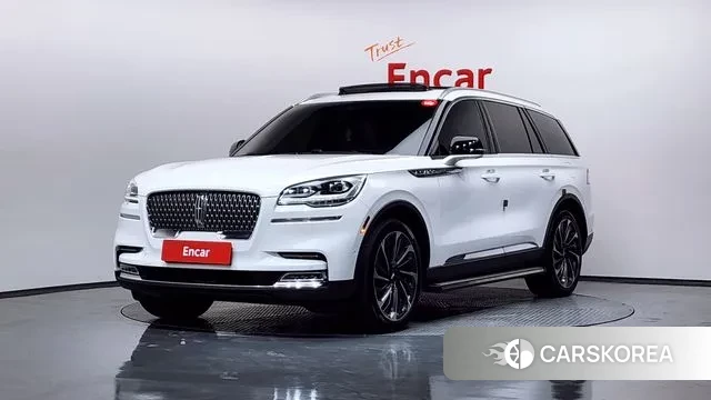 Lincoln Aviator 2nd generation 2022 Белый из Кореи
