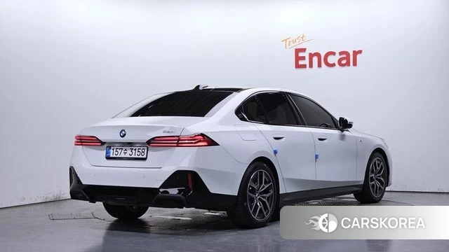 BMW 5 Series (G60) 2025 Белый из Кореи