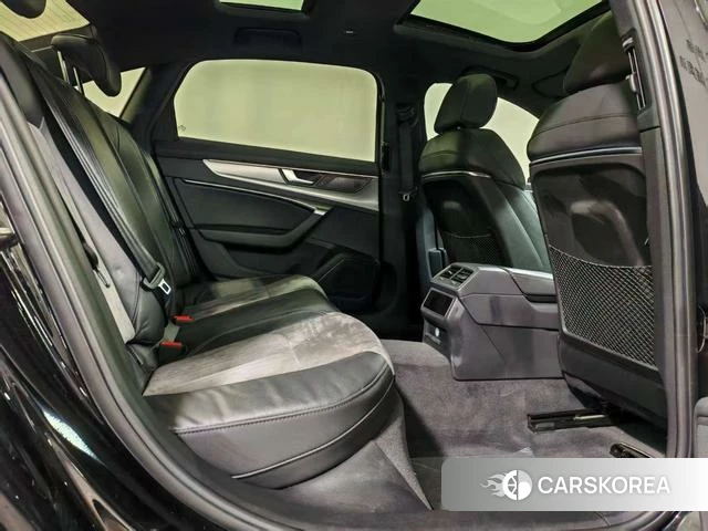 Audi A6L 2022 Черный из Китая