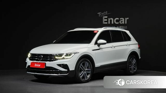 Volkswagen Tiguan second Generation 2022 Белый из Кореи