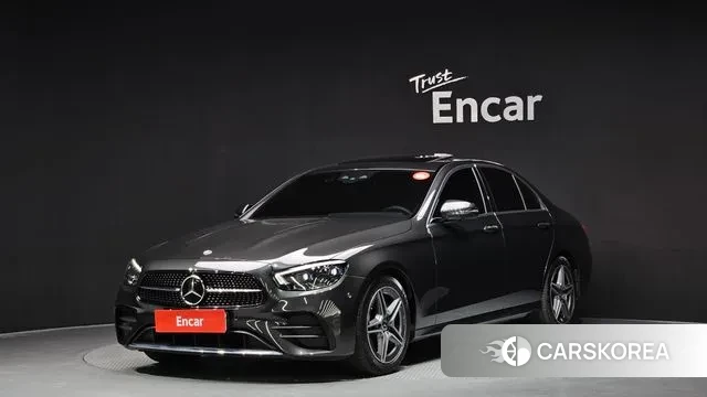 Mercedes-Benz E-Class W213 2023 Серый из Кореи