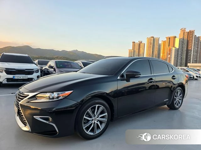 Lexus New ES300h 2018 Черный из Кореи