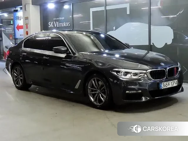 BMW 5 Series (G30) 2018 Серый из Кореи