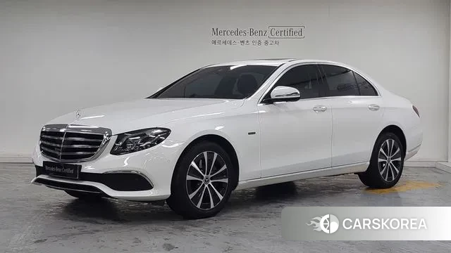 Mercedes-Benz E-Class W213 2020 Белый из Кореи