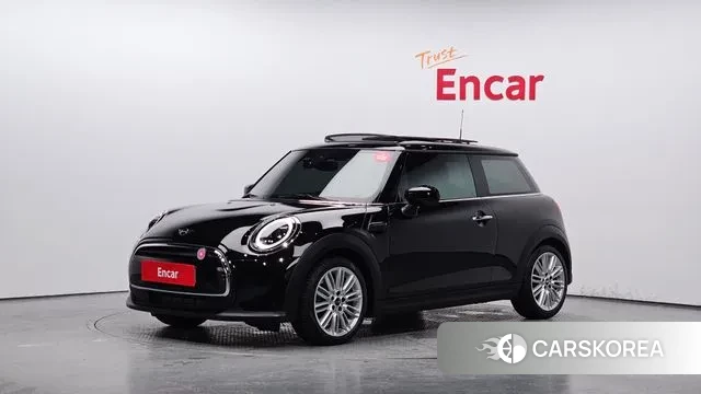 Mini Cooper 2022 Черный из Кореи