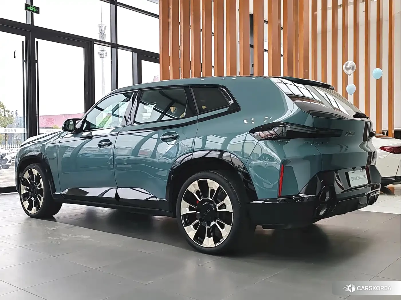 BMW XM 2024 Синий из Китая
