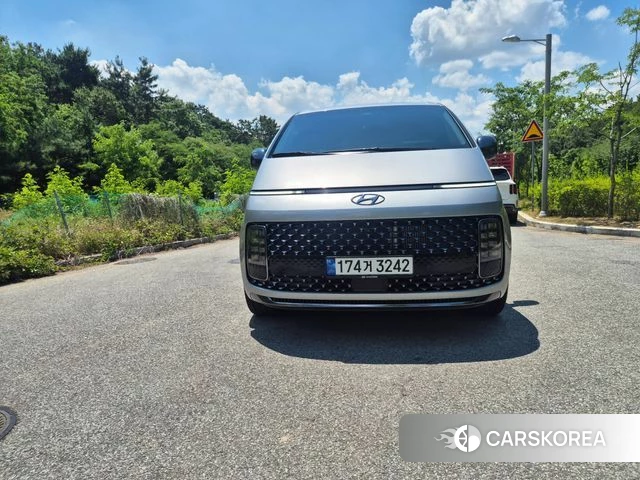 Hyundai Staria 2022 Серый из Кореи