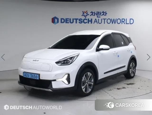 Kia Niro Plus 2022 Белый из Кореи