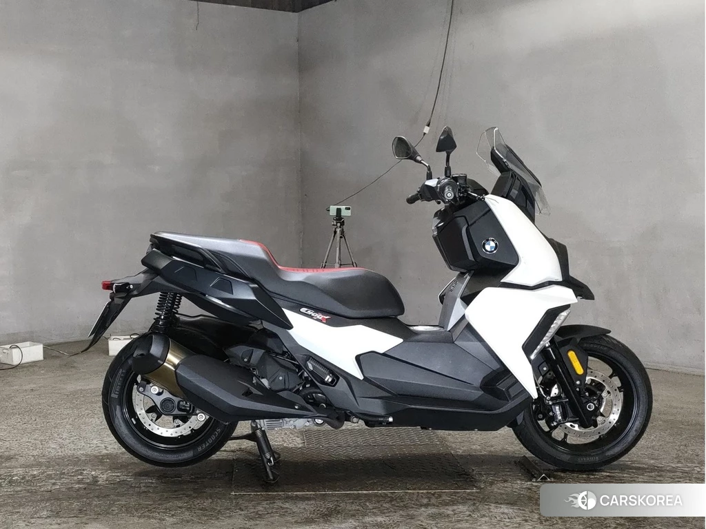 Проданный BMW C400X 2019 из Японии, фото 2