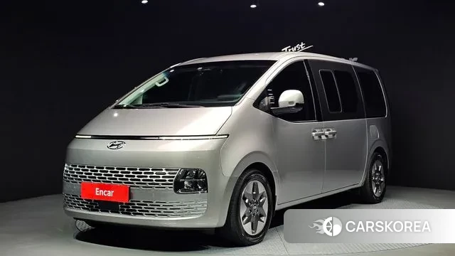 Hyundai Staria 2022 Серебристо-серый из Кореи