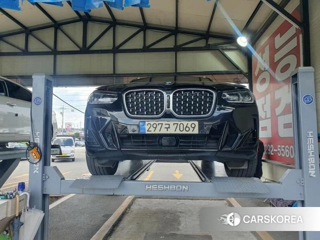 BMW X4 (G02) 2023 Черный из Кореи