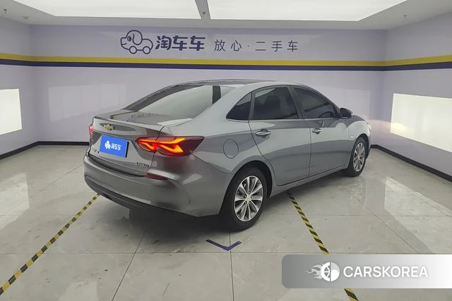 Chevrolet Cruze 2022 Темно-серый из Китая
